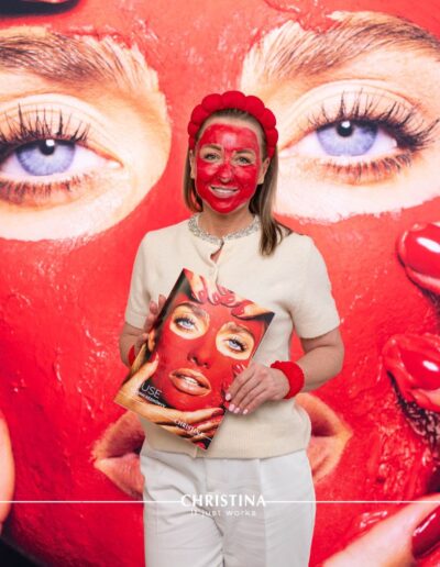 Christina_muse_premier_piros_maszk